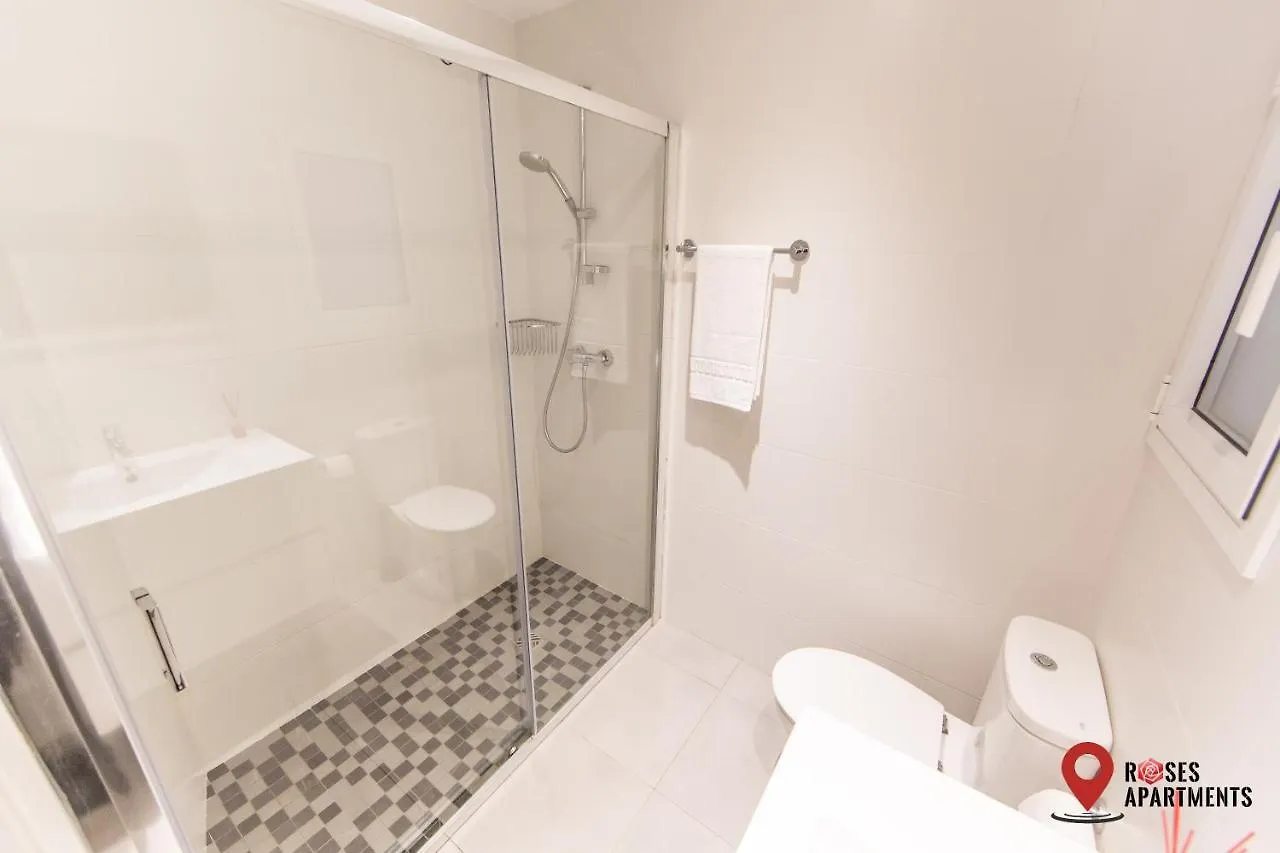 Roses Apartments Sea View 2Habitaciones 0*,  Spain